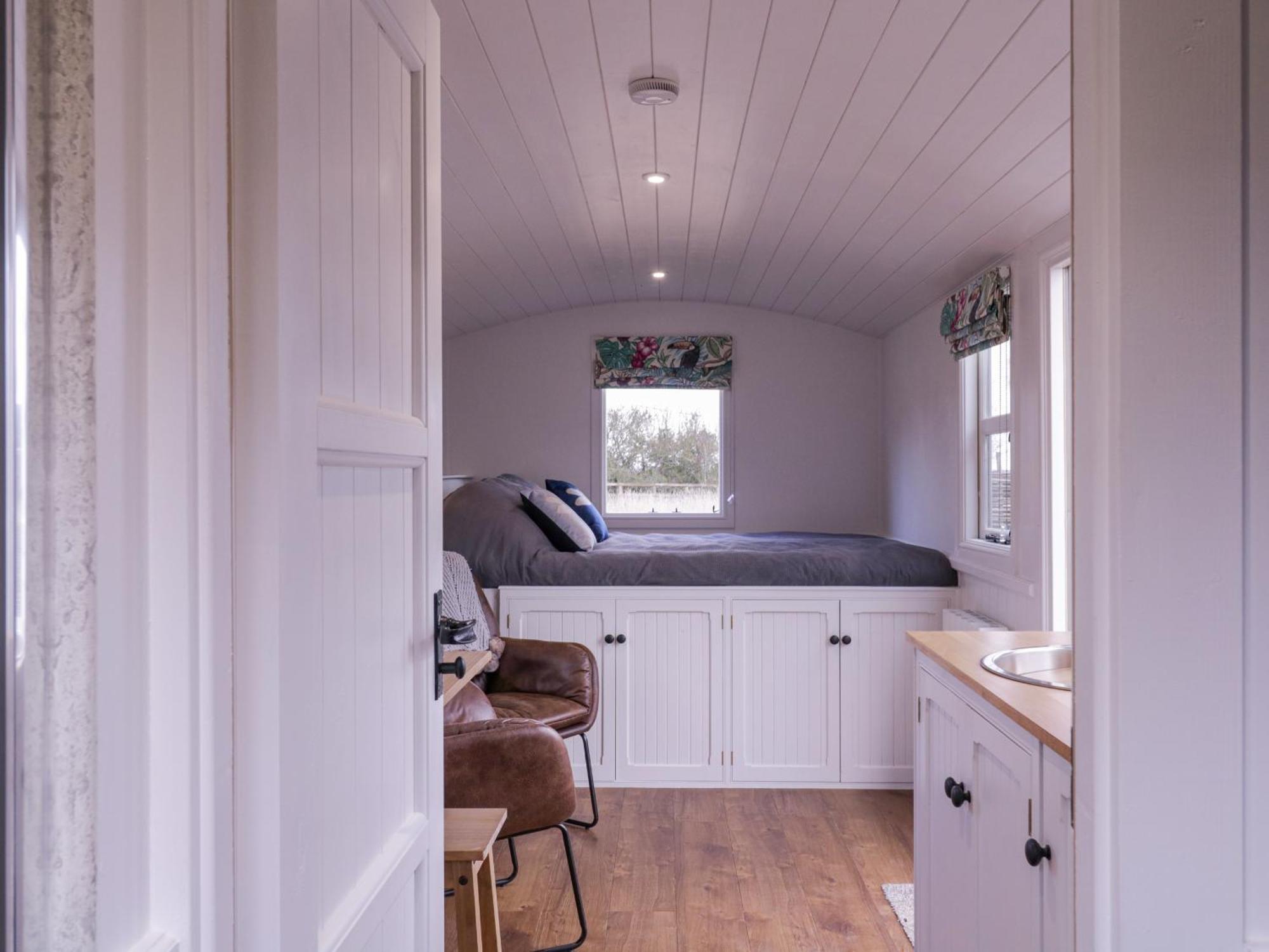 Bumble's Retreat Holiday home Whepstead